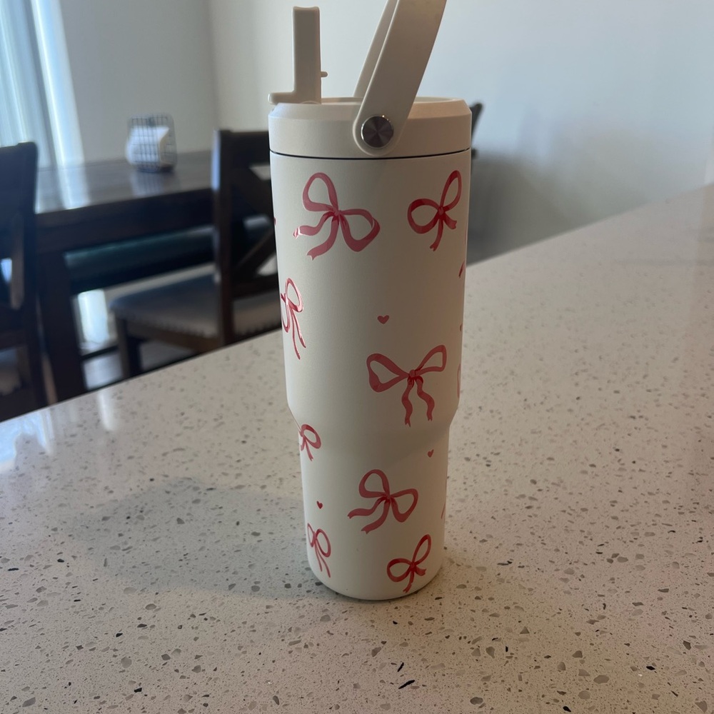 White and Pink Bow Patterned Tumbler